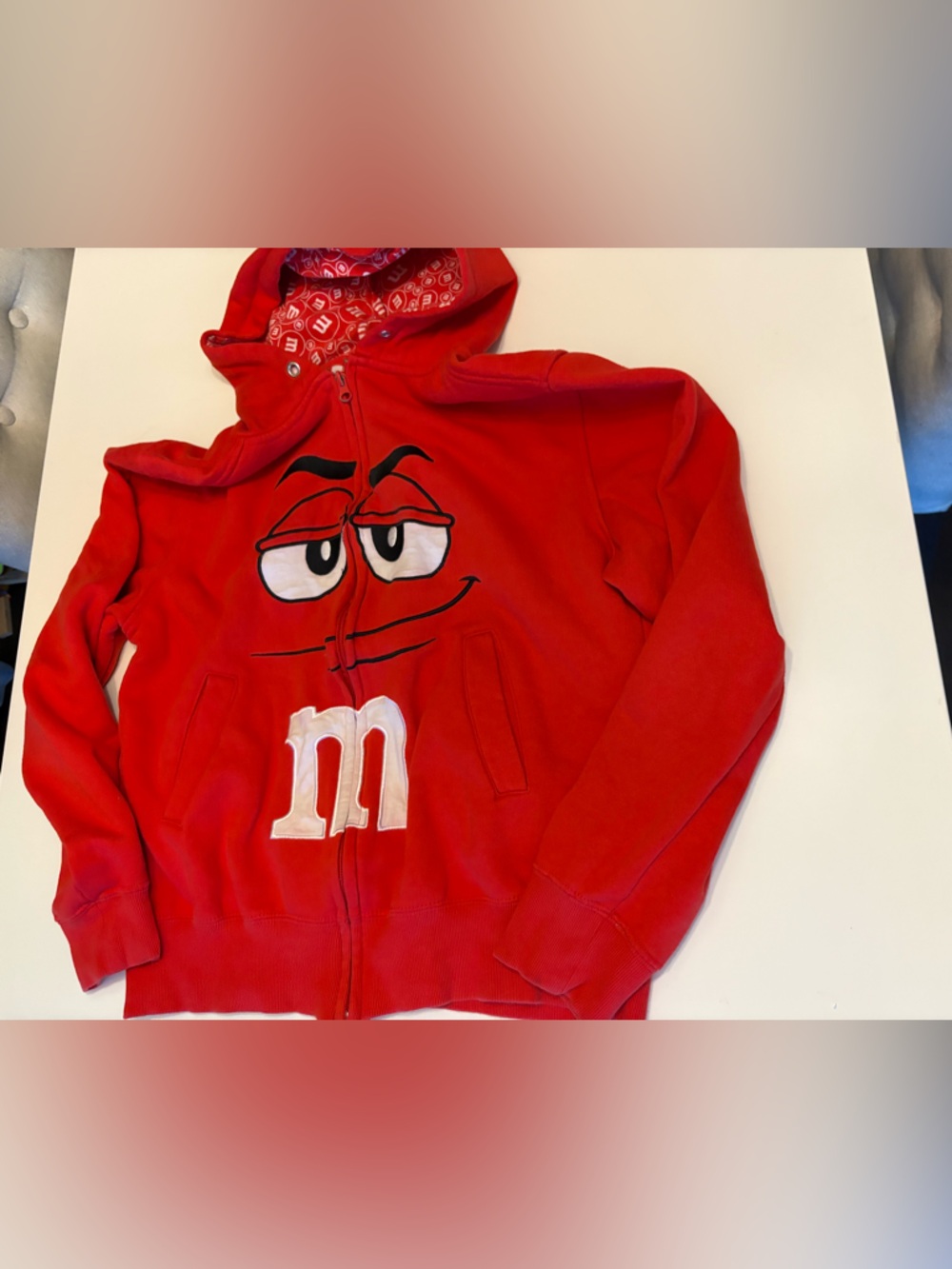M&M’s world red full zip hoodie unisex medium Ptp 20”‎